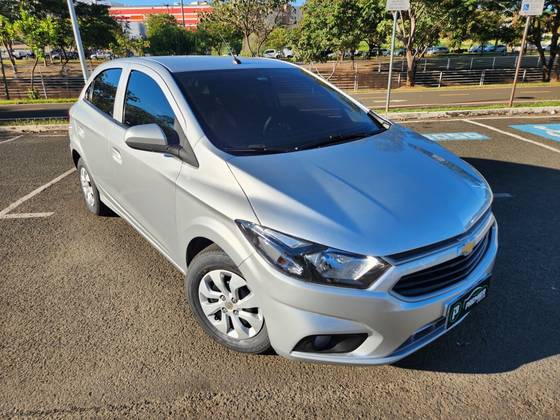 CHEVROLET ONIX 1.0 MPFI JOY 8V FLEX 4P MANUAL